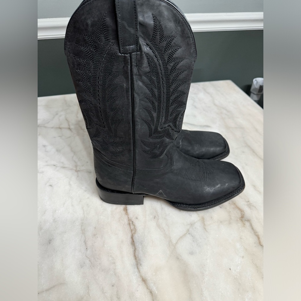 Black leather cowboy boots JB Dillon men’s 10
